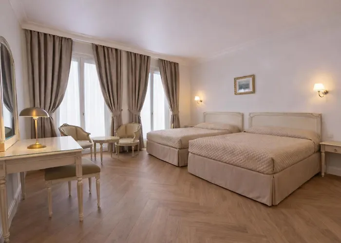 Grand Hotel Moderne Lourdes